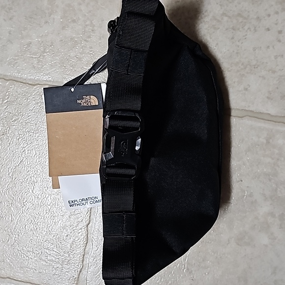 🔰 The North Face backpack Sling bag Fanny Pack‼️ - Picture 3 of 9